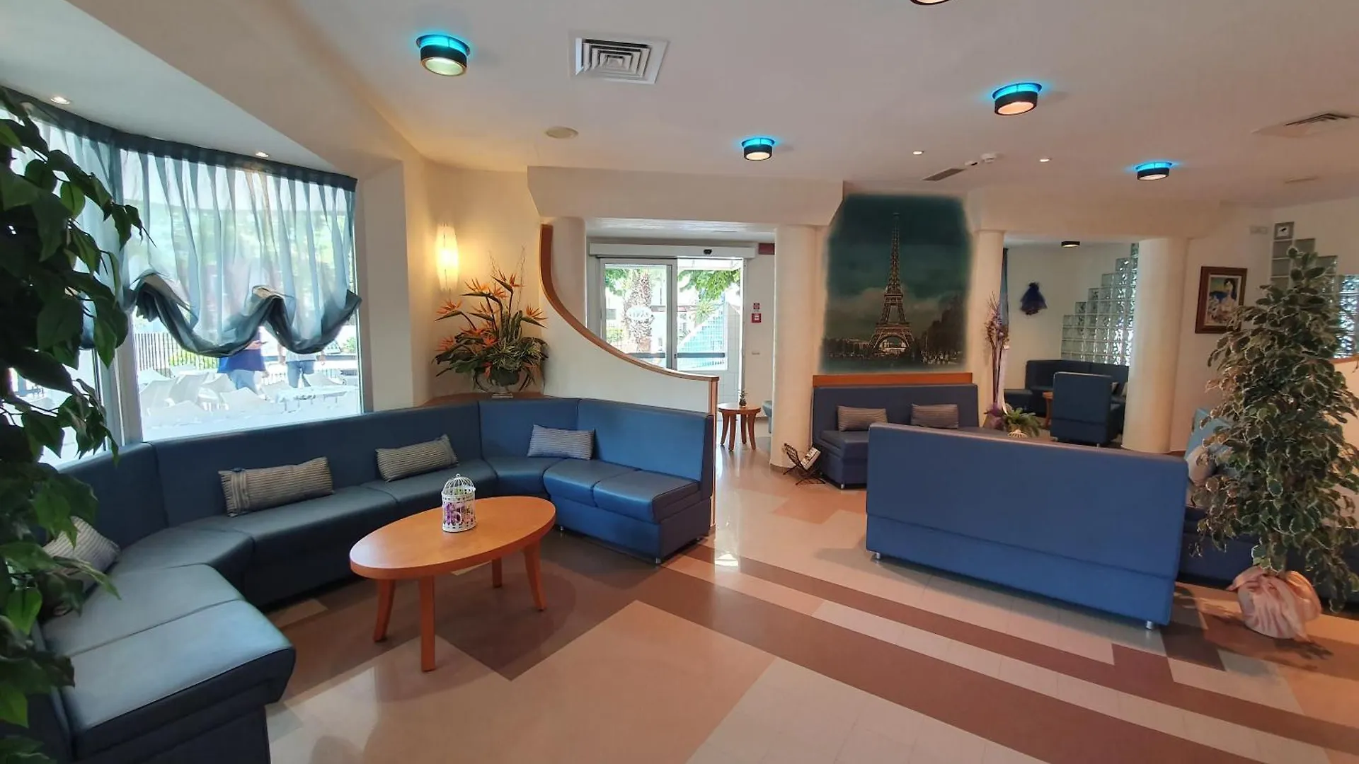 Suite Apartments Prestige 贝拉里亚-伊贾马里纳